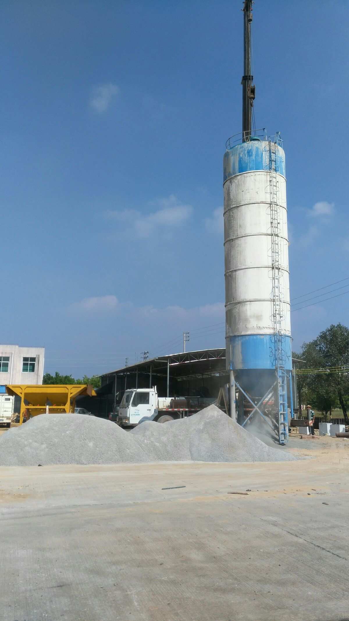 建鑫綠化水泥制品廠 匠心打造，構(gòu)筑綠色與堅(jiān)固的和諧之美